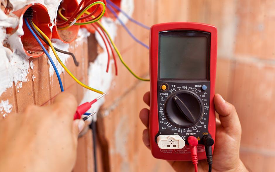 besoin d'un électricien Othis